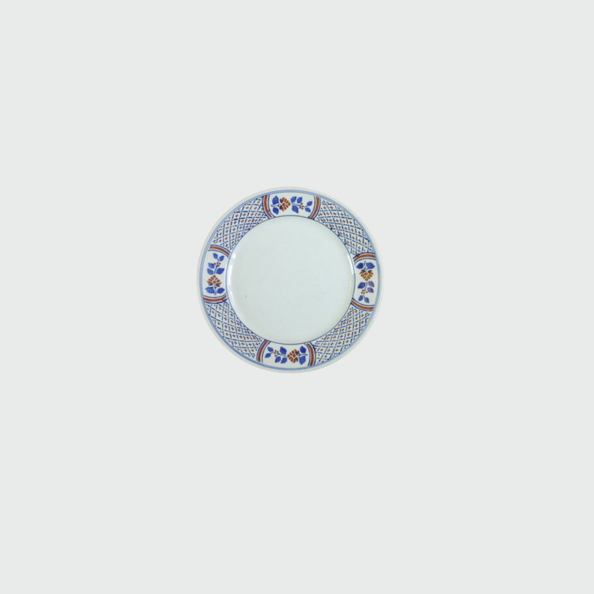 Assiette à dîner vintage avec motif floral